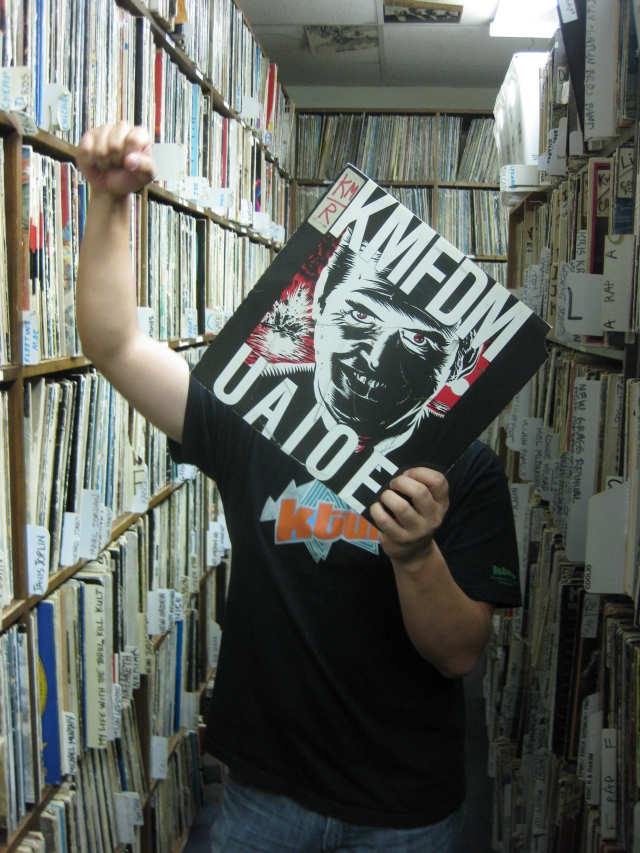 kmfdm ktuh sleeveface